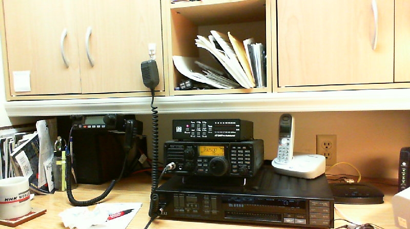 View of IC-7200 and other gear on the WA0TDA operating desk